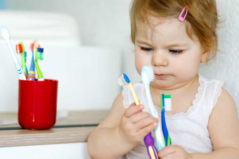 dentista cura carie bambini