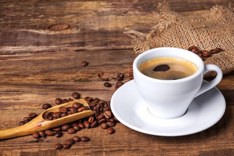 caffe benefici denti